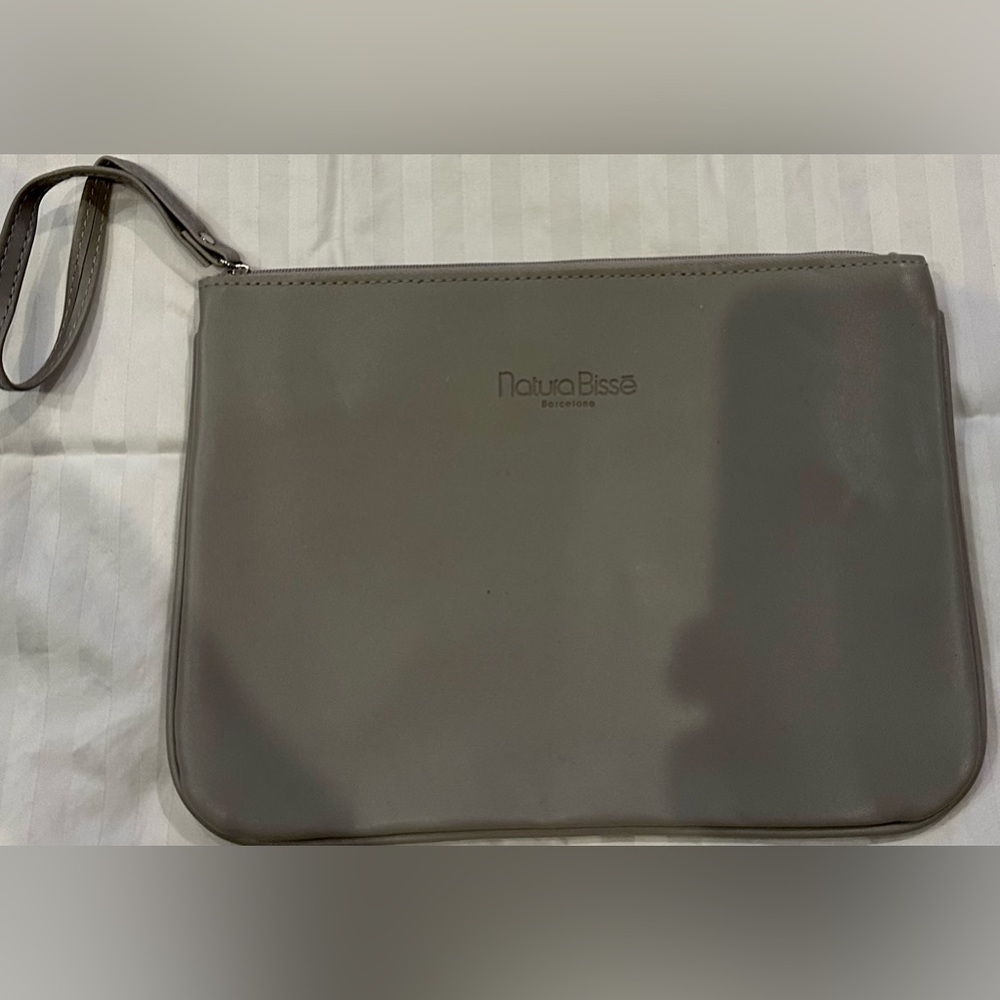 Makeup bag